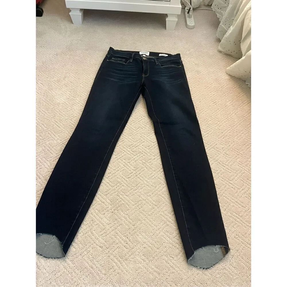EUC Frame Denim Le Skinny De Jeanne Jeans